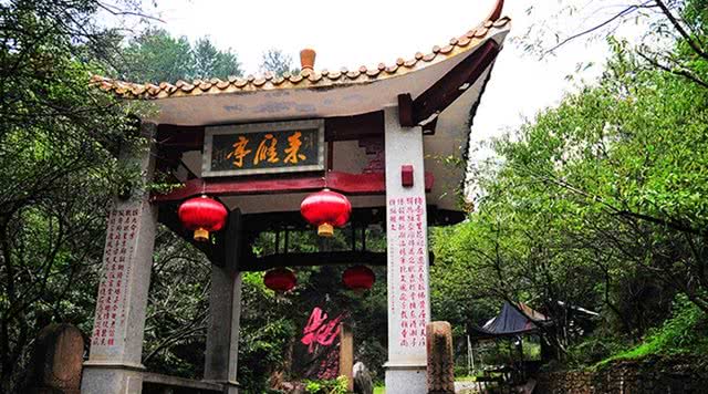 梅关古道