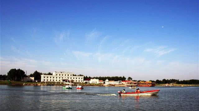 沽源天鹅湖旅游区