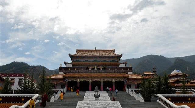 贺兰山福因寺（北寺旅游景区）