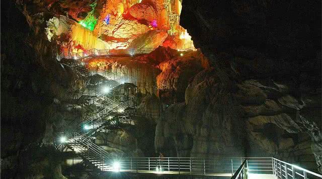 金钟山旅游度假区